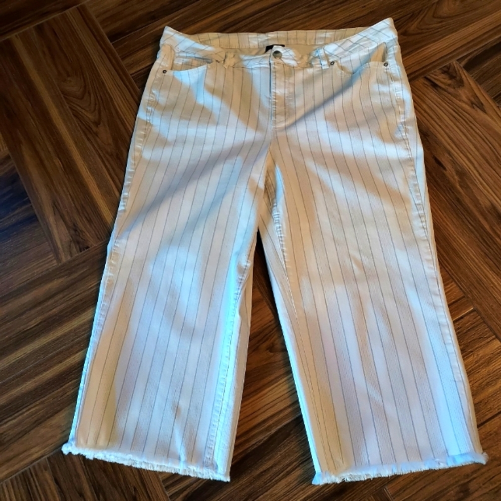 Love & Legend Grey Pinstripe Capri's for Ladies.